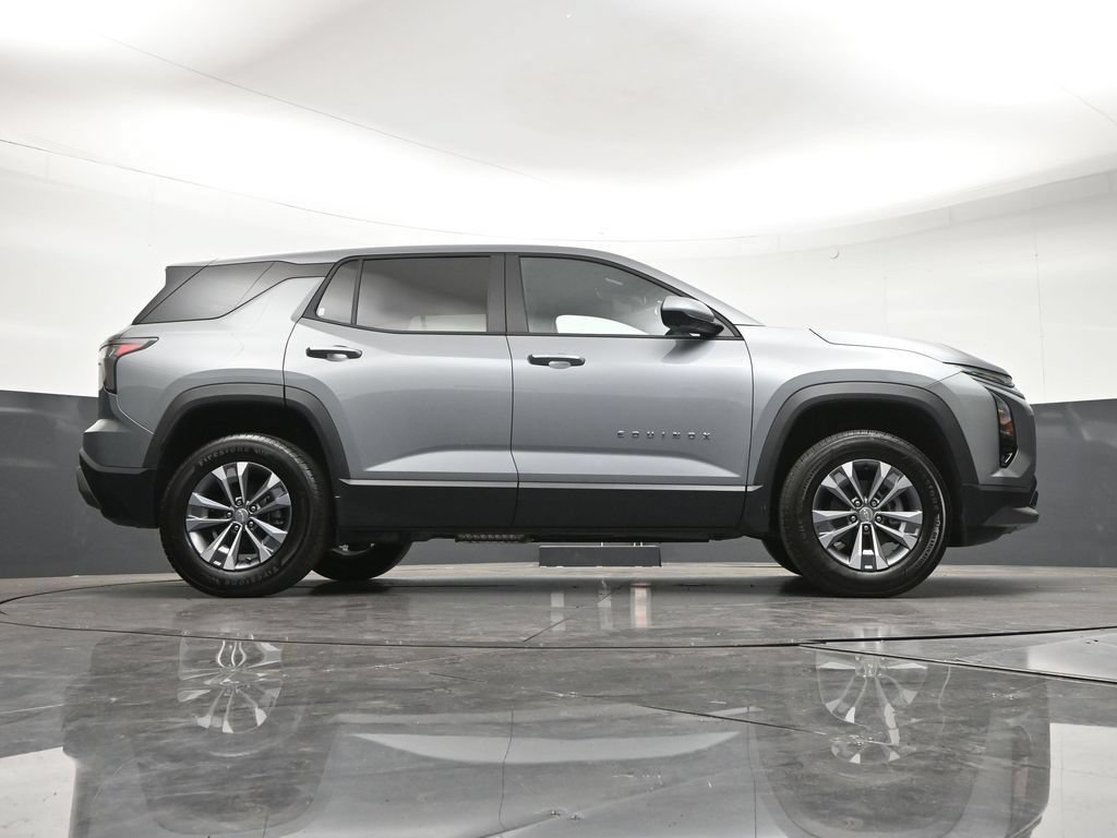 Used 2026 Chevrolet Equinox LT w/ Safety and Technology Package FWD image 29