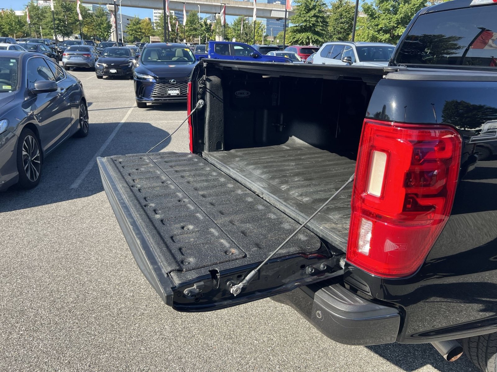 Used 2019 Ford Ranger XLT w/ Equipment Group 301A Mid AWD/4WD image 25