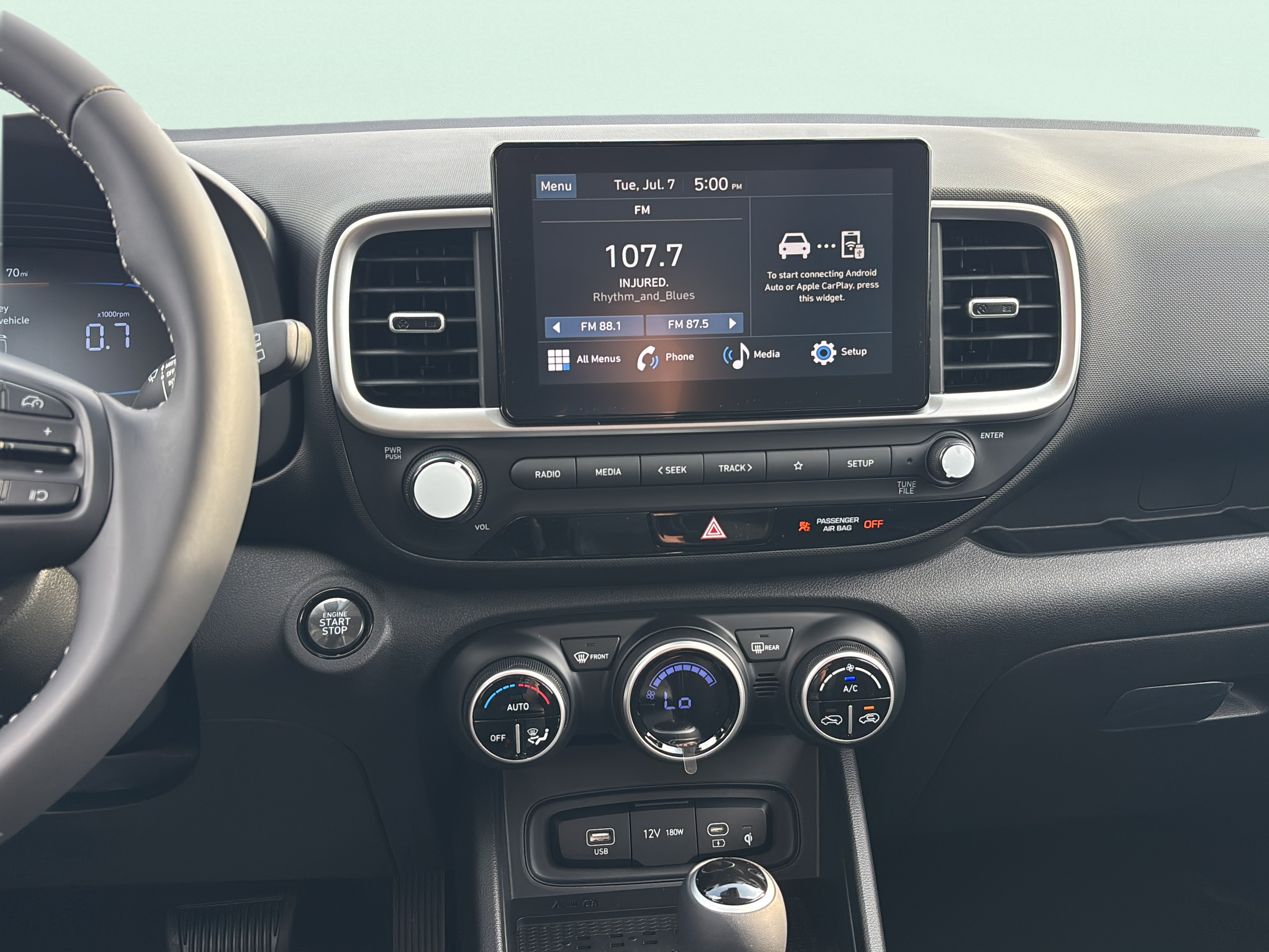 New 2026 Hyundai Venue SEL FWD image 11