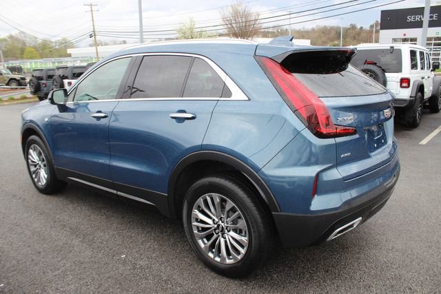 Used 2024 Cadillac XT4 Premium Luxury w/ Cold Weather Package image 27