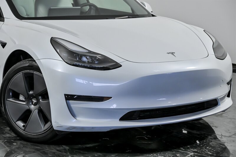 Used 2023 Tesla Model 3 Standard Range RWD image 2