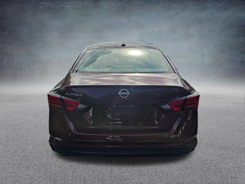 Used 2025 Nissan Altima 2.5 SV FWD image 5