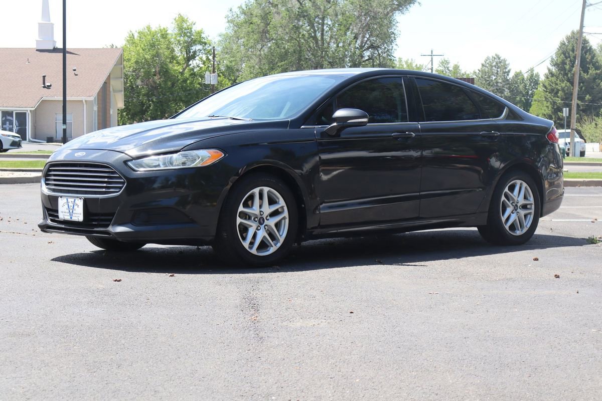 Used 2014 Ford Fusion SE FWD image 11