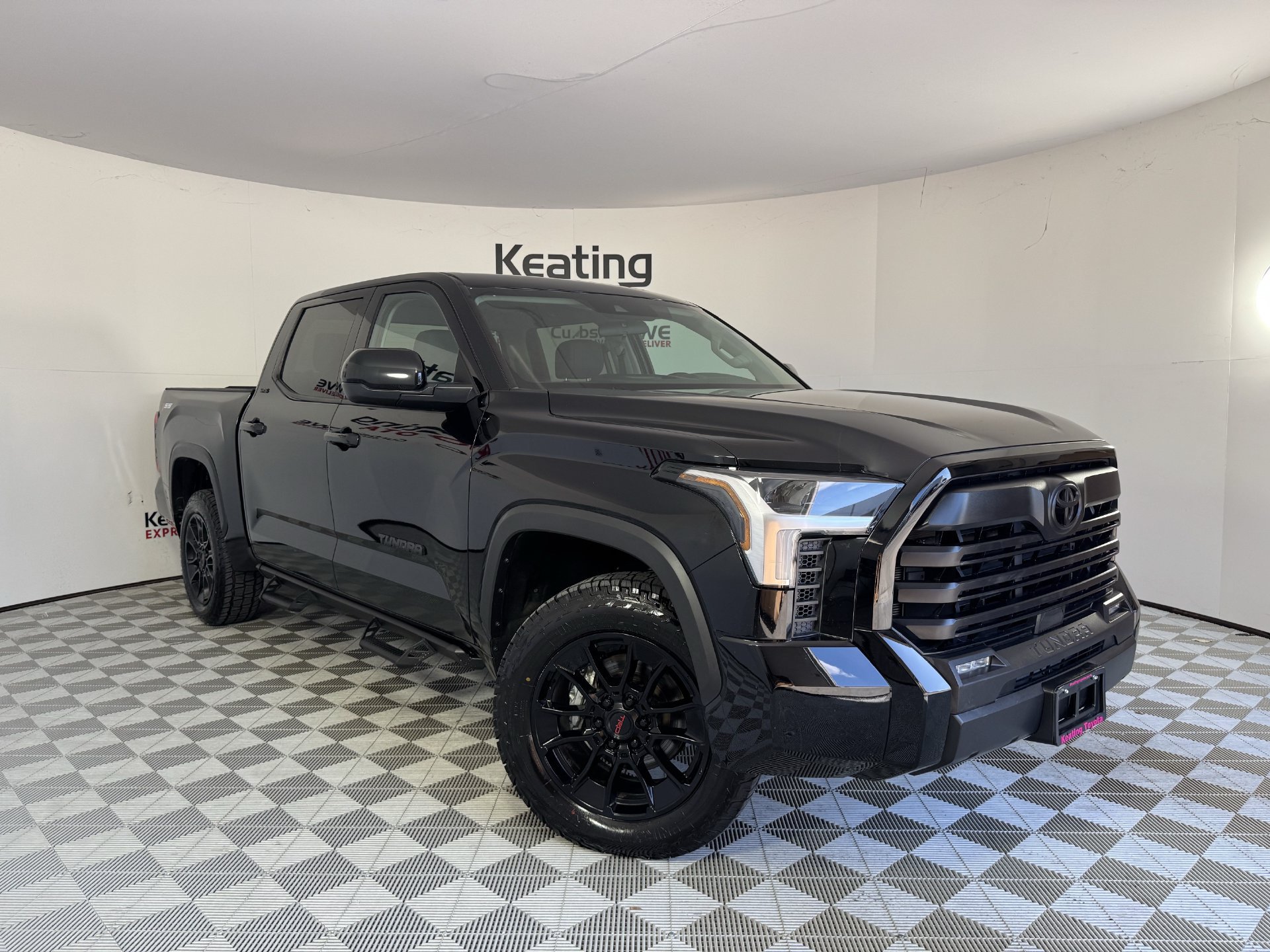 Used 2023 Toyota Tundra SR5 AWD/4WD image 3