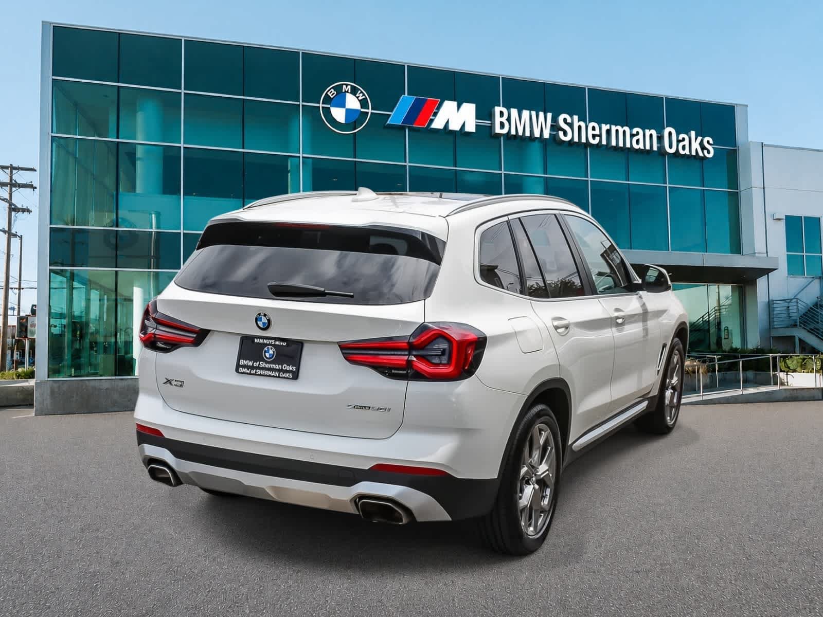 Certified 2023 BMW X3 sDrive30i w/ Convenience Package RWD image 4