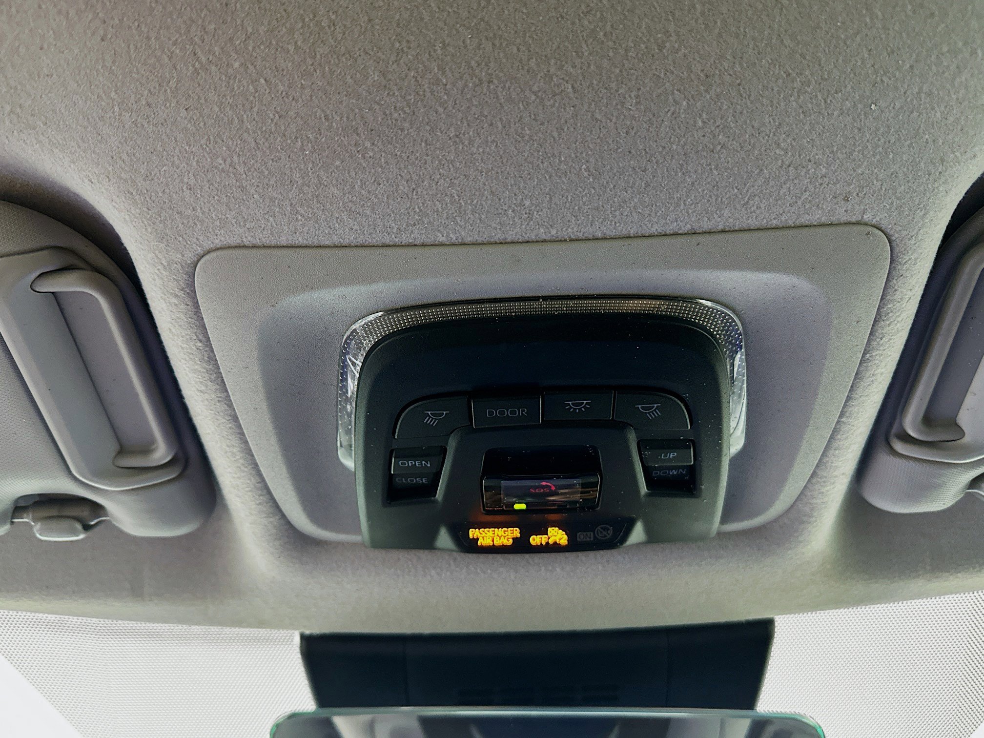 Used 2023 Toyota Corolla Cross LE w/ Moonroof Package image 18