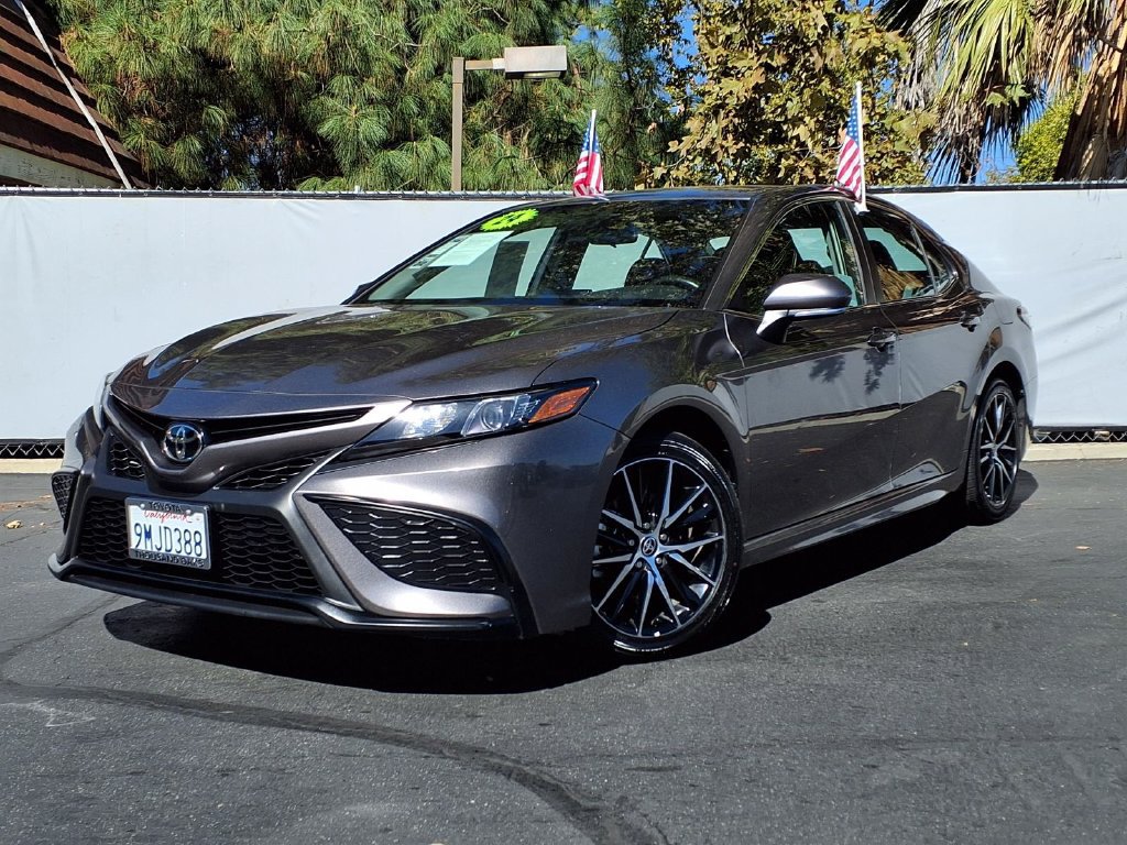 Certified 2024 Toyota Camry SE FWD image 40