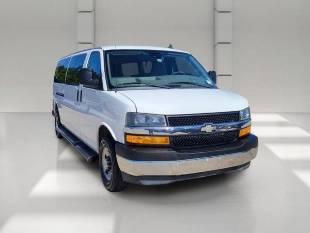 Used 2021 Chevrolet Express 3500 LT w/ LT Preferred Equipment Group RWD image 3
