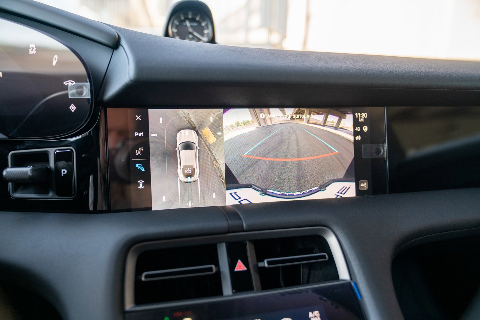 Used 2025 Porsche Taycan image 17