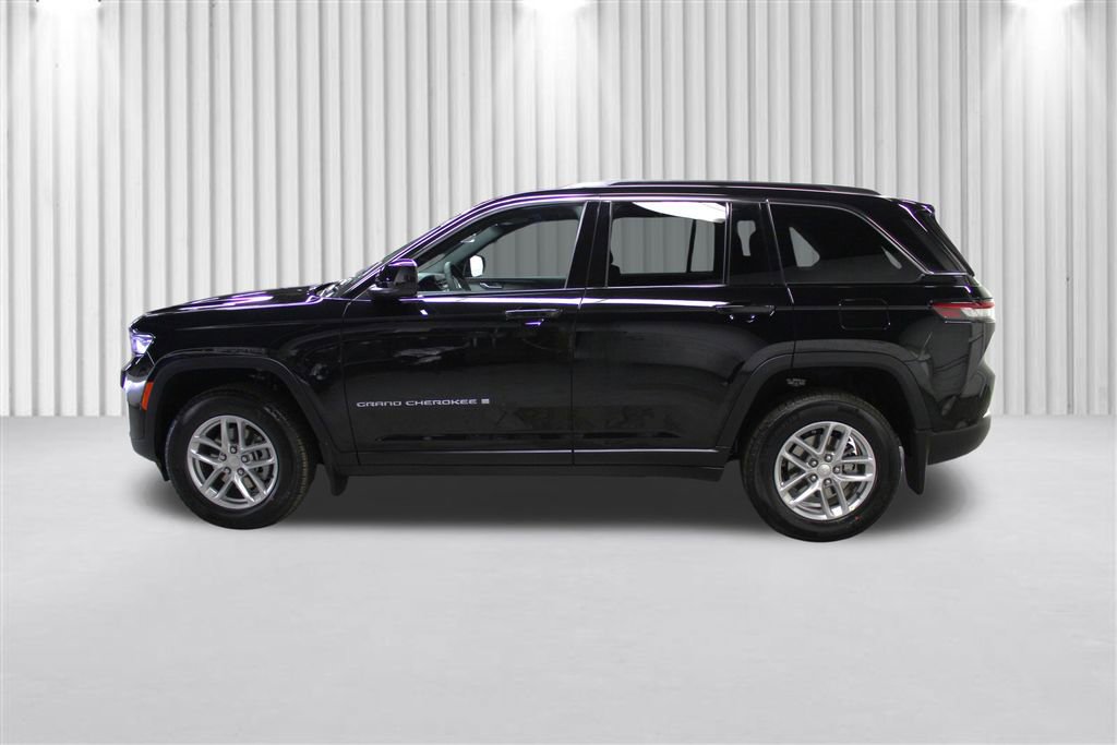 New 2025 Jeep Grand Cherokee Laredo X w/ Luxury Tech Group I image 7