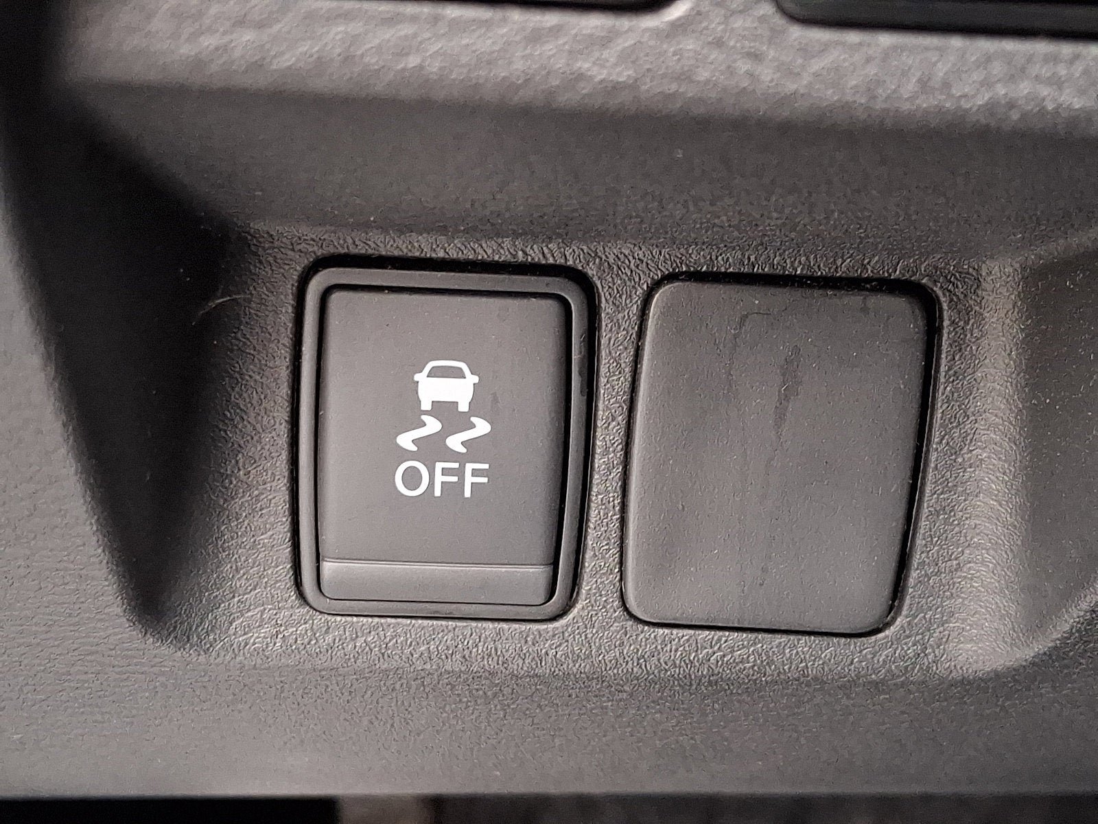 Used 2024 Nissan Frontier SV AWD/4WD image 21