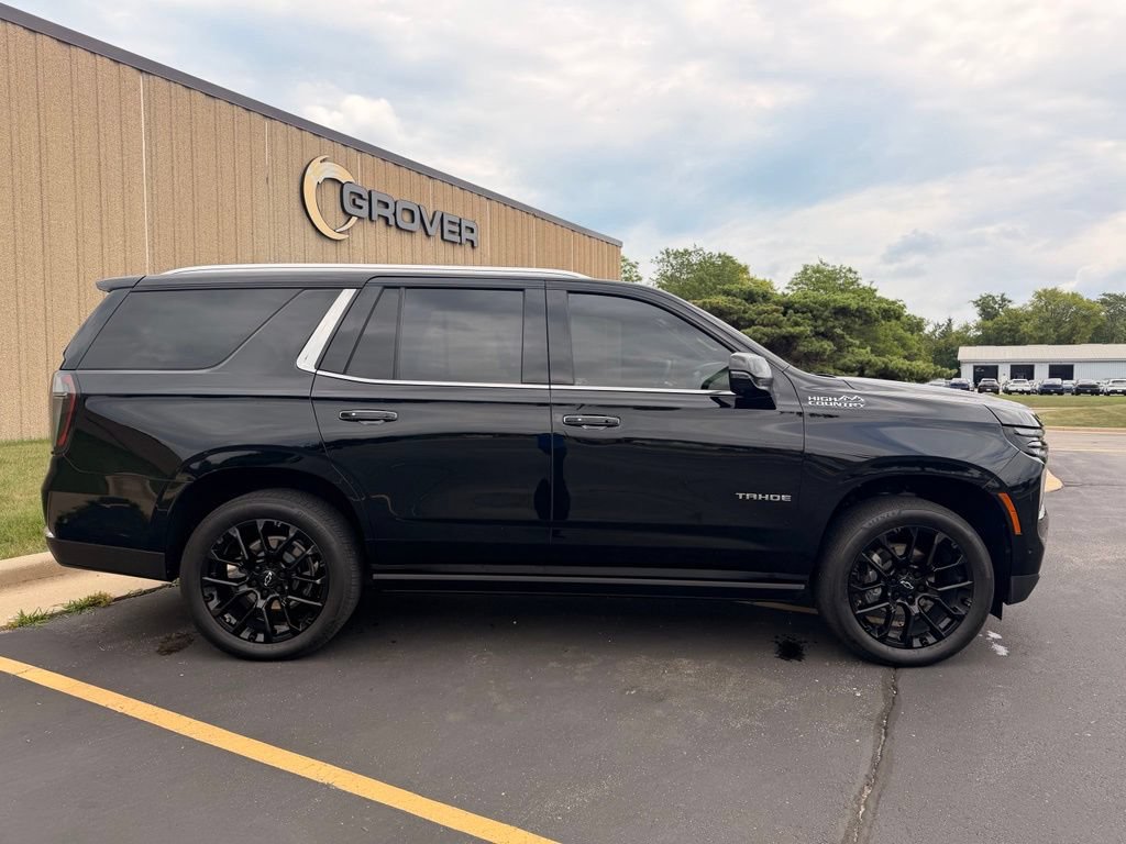 Certified 2025 Chevrolet Tahoe High Country AWD/4WD image 9