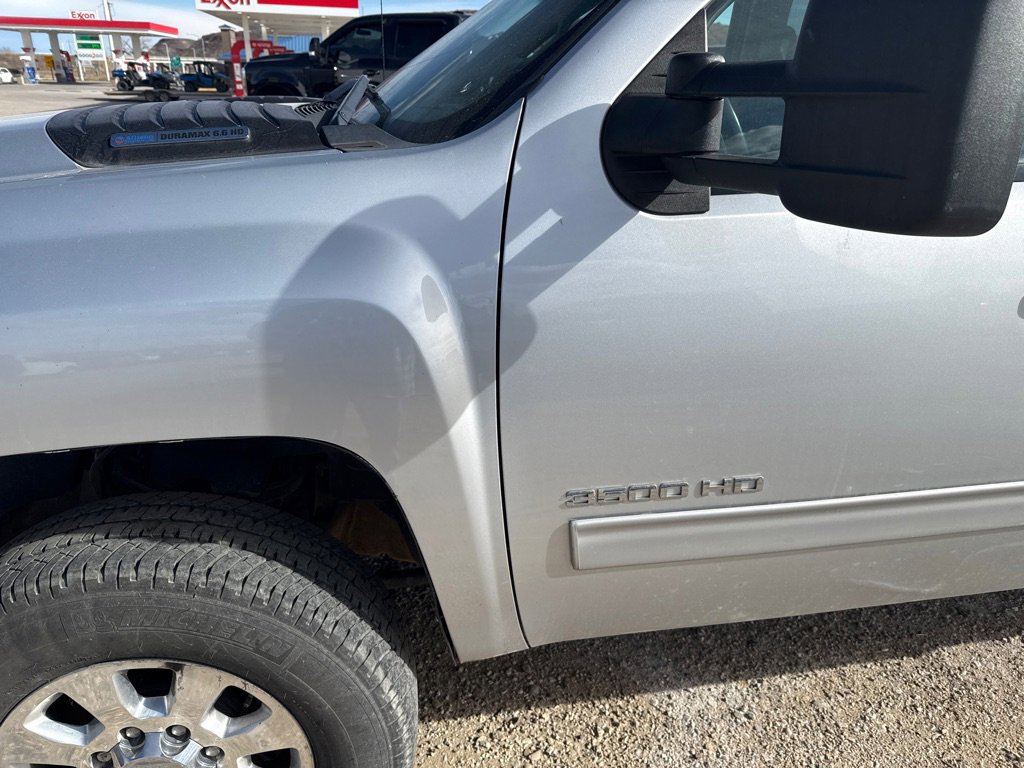 Used 2014 Chevrolet Silverado 3500 LT w/ Interior Plus Package image 3