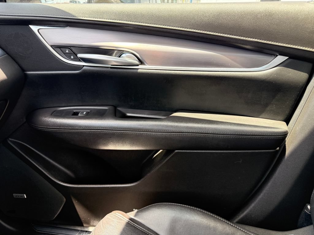 Used 2019 Cadillac XT5 Luxury FWD image 15