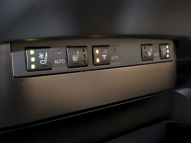 Used 2024 Lexus ES 300h w/ Premium Package image 29