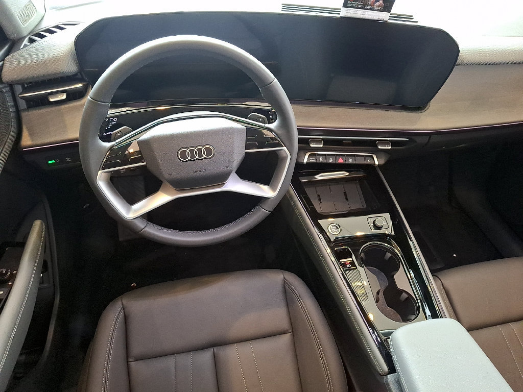 New 2026 Audi Q3 quattro 2.0T AWD/4WD image 2