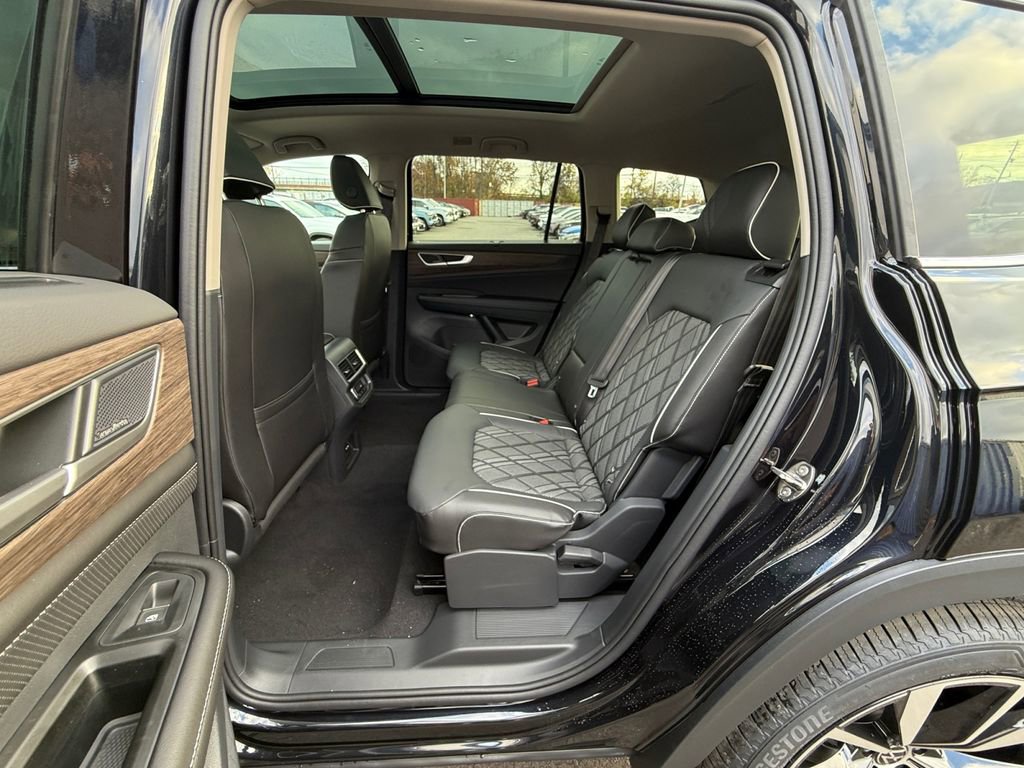 New 2026 Volkswagen Atlas SEL Premium R-Line image 24