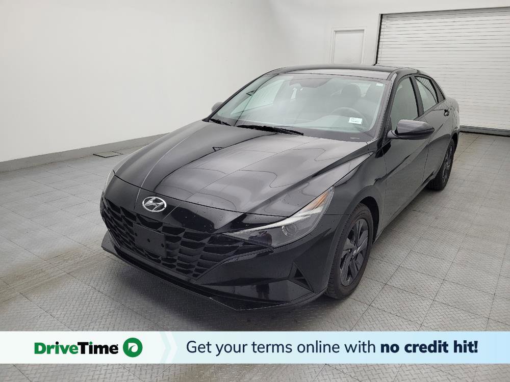 Used 2023 Hyundai Elantra SEL image 1