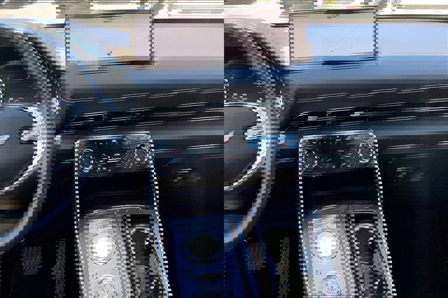 Used 2022 Genesis GV80 3.5T w/ Advanced Package 06 image 8