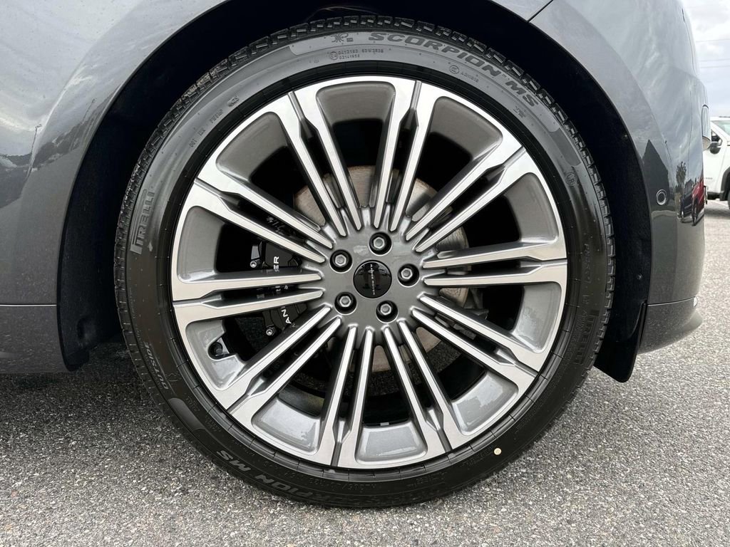 New 2026 Land Rover Range Rover Sport Dynamic SE image 10