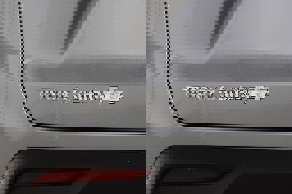 New 2026 Chevrolet Trax ACTIV w/ Sunroof Package FWD image 22