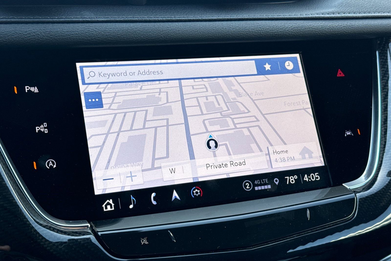 Certified 2025 Cadillac XT6 Sport w/ Technology Package image 41