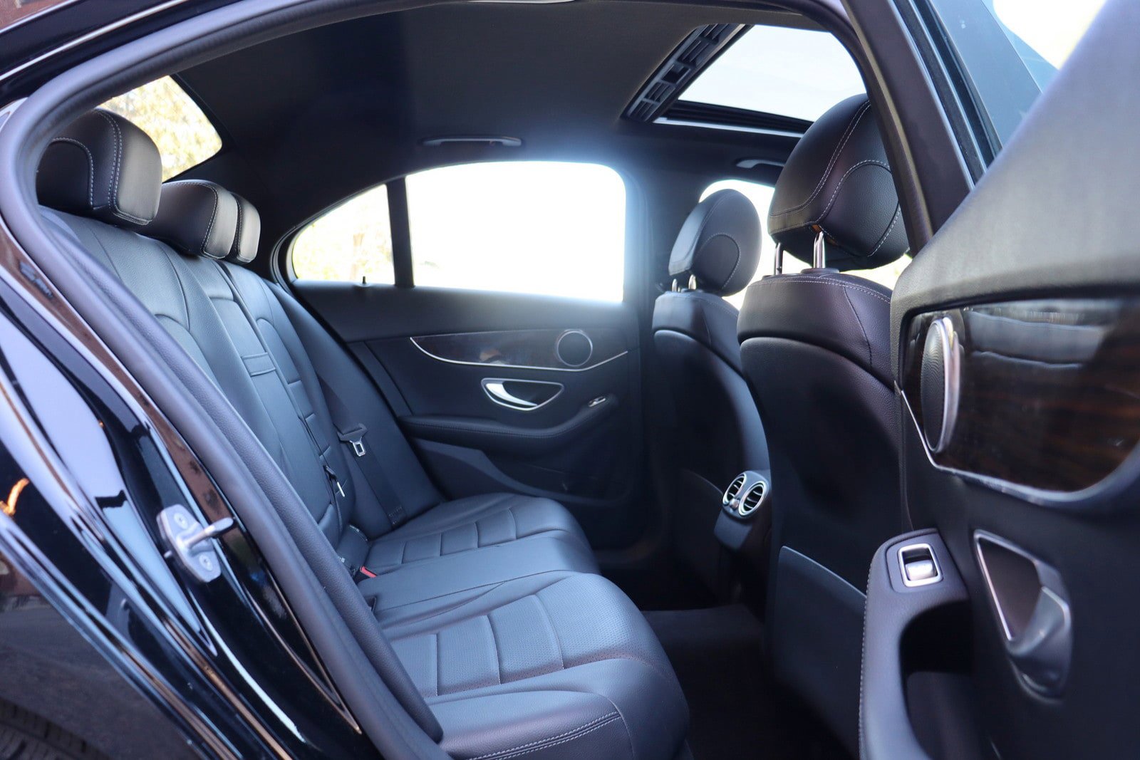 Used 2019 Mercedes-Benz C 300 4MATIC Sedan w/ Premium Package image 17