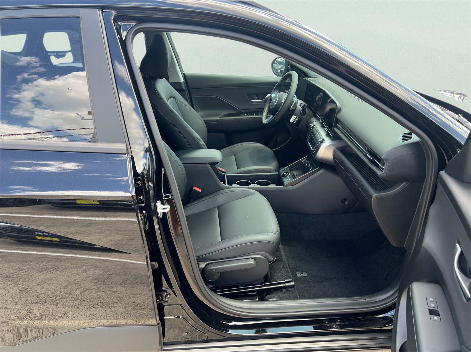 New 2026 Hyundai Kona SEL Premium FWD image 16