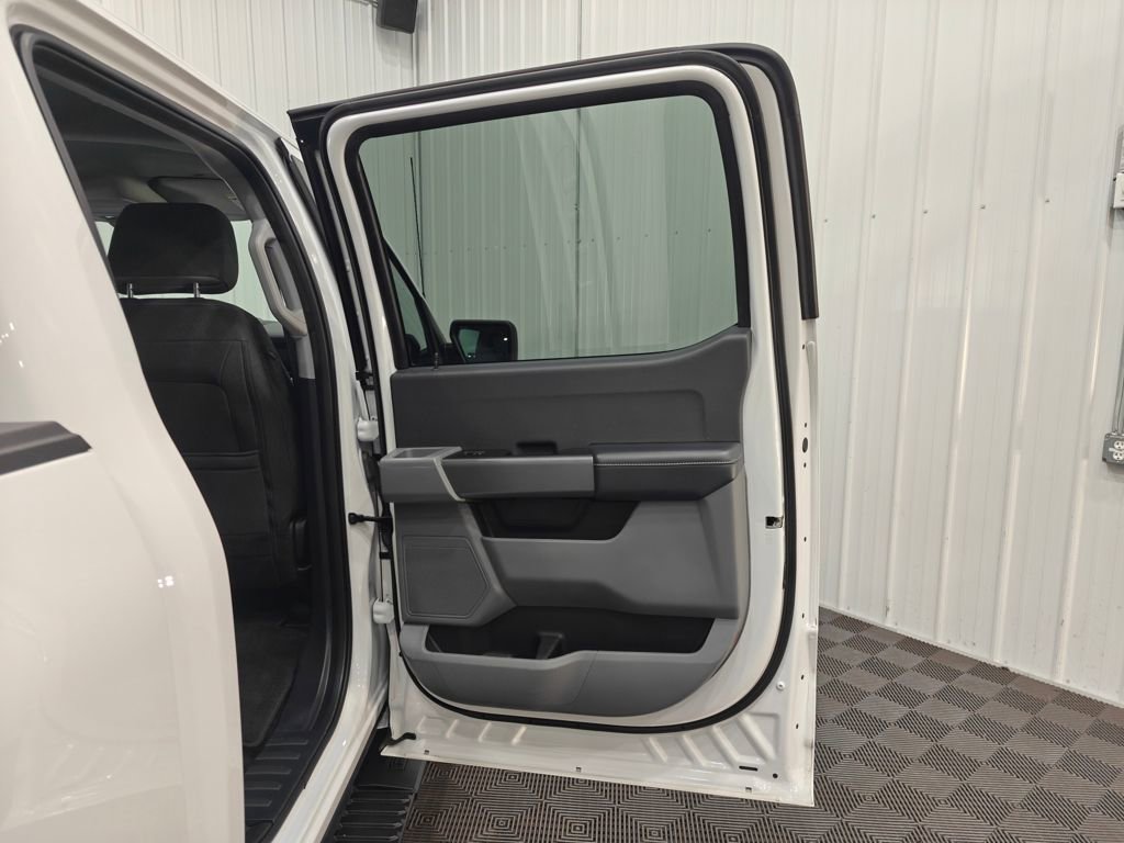 Used 2023 Ford F150 XLT image 28