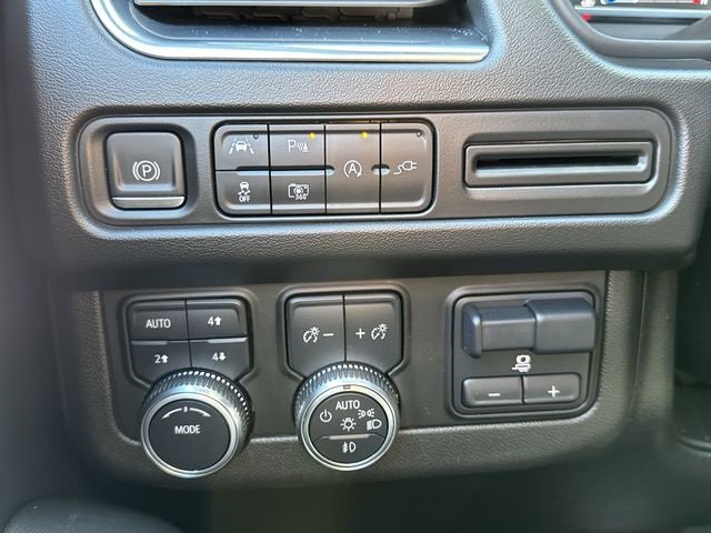 Certified 2022 GMC Yukon XL SLT w/ SLT Premium Package image 18