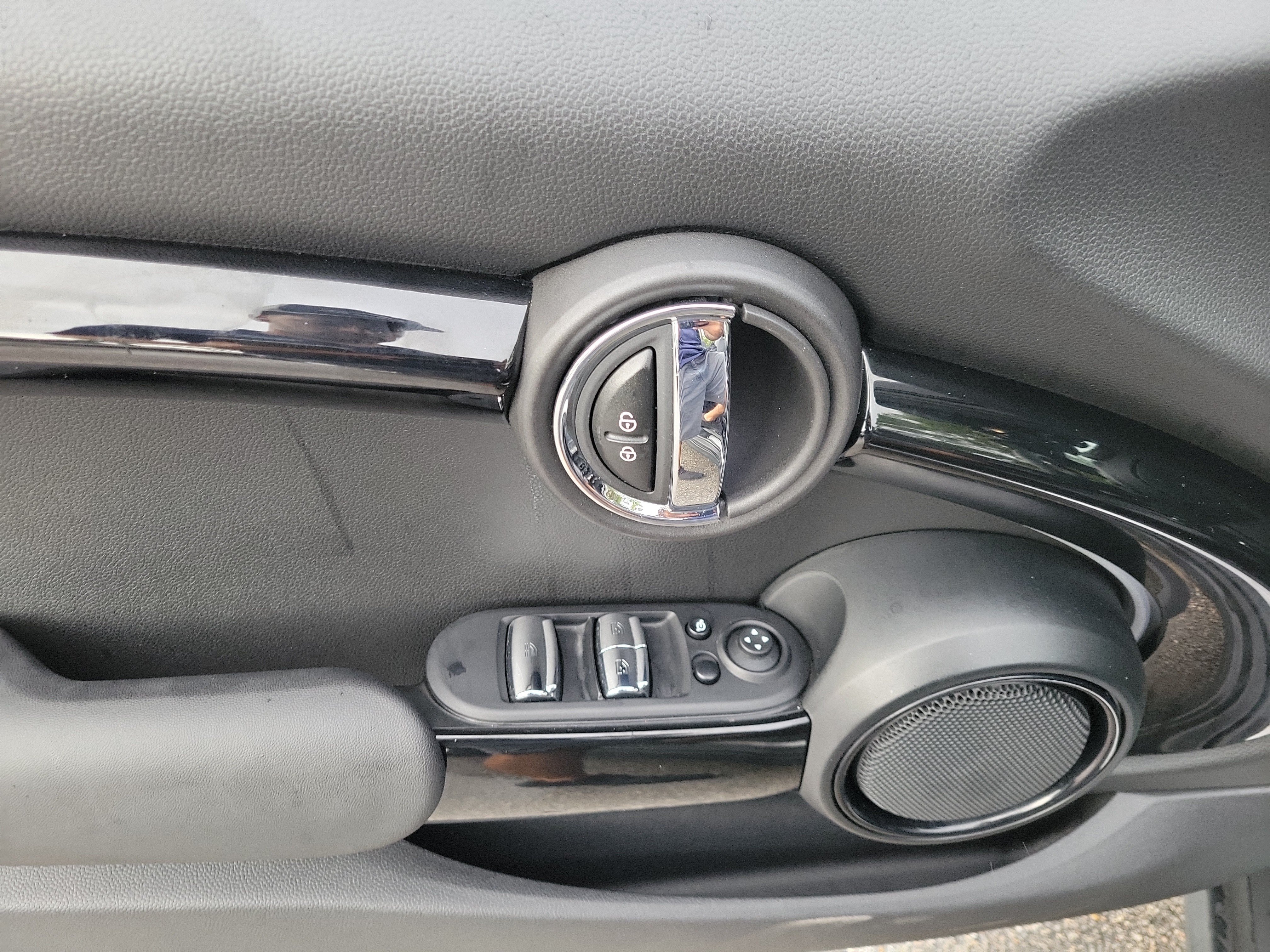 Used 2023 MINI Cooper S FWD image 12