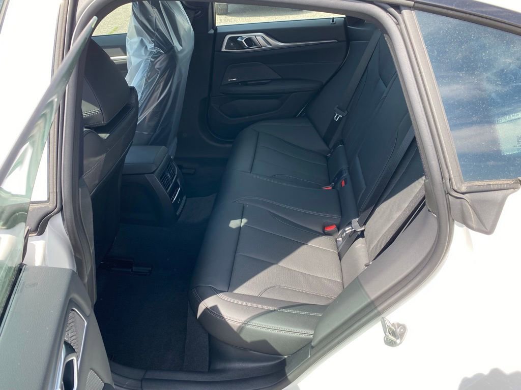 New 2026 BMW i4 xDrive40i w/ M Sport Package AWD/4WD image 7