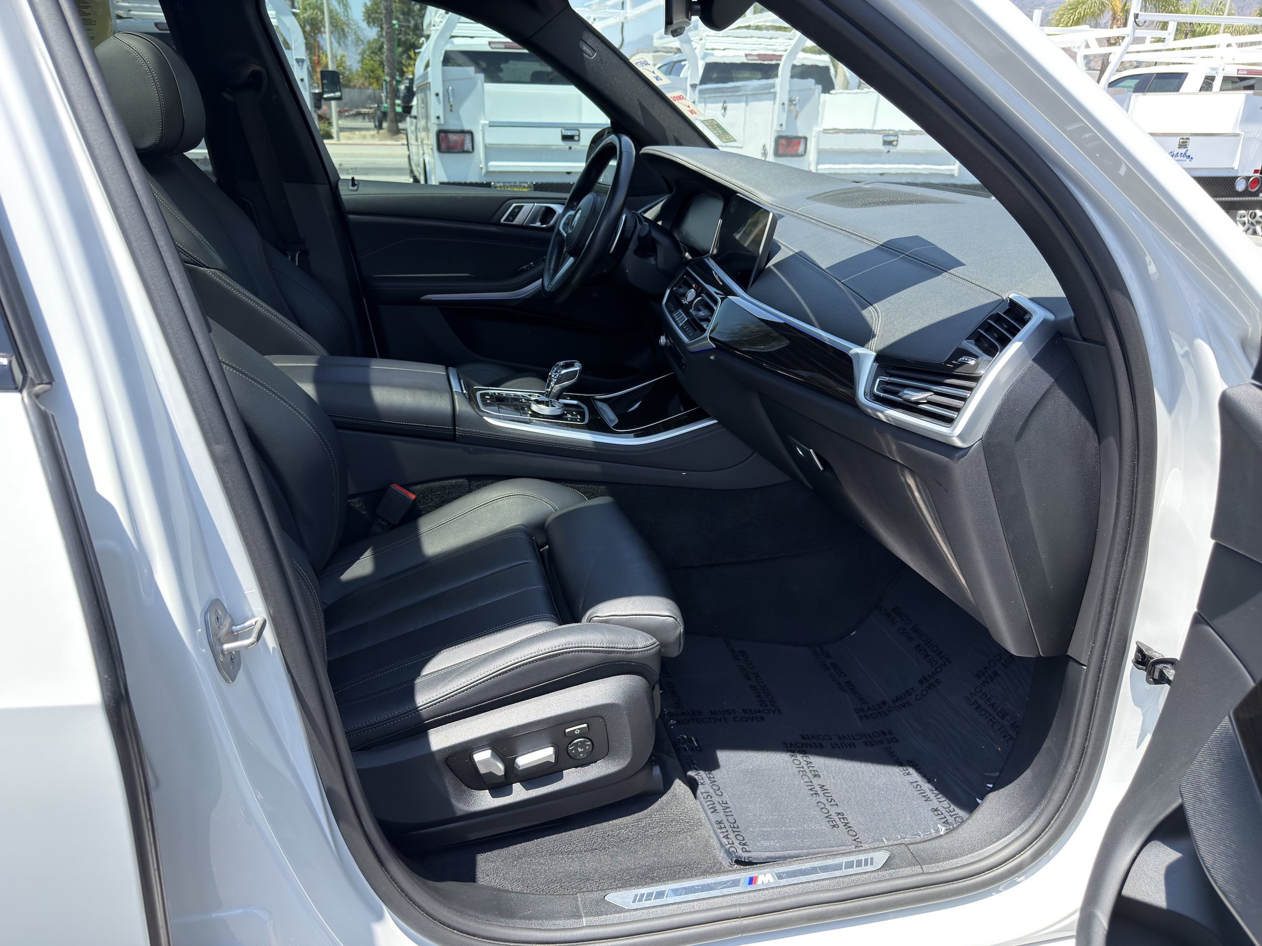 Used 2021 BMW X5 xDrive40i w/ M Sport Package AWD/4WD image 10