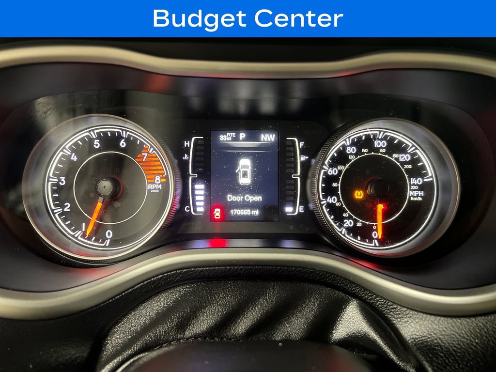 Used 2017 Jeep Cherokee Latitude w/ Safety/Convenience Group AWD/4WD image 19