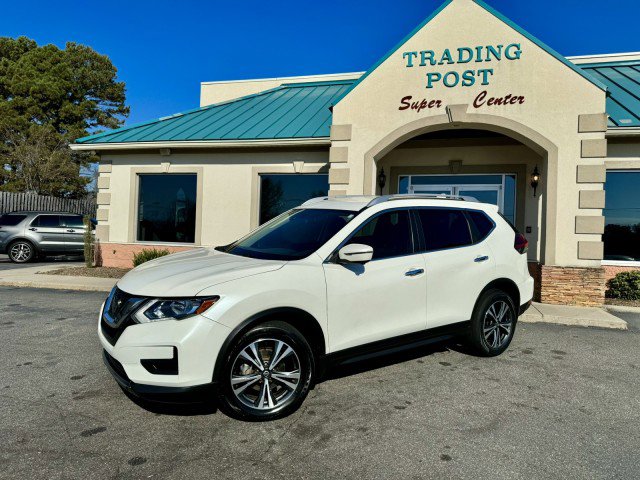 Used 2019 Nissan Rogue SV w/ Premium Package image 3