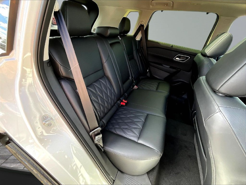 New 2026 Nissan Rogue Platinum w/ Platinum Premium Package AWD/4WD image 10