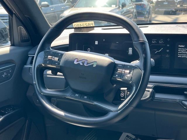 Certified 2024 Kia EV9 GT-Line AWD/4WD image 13