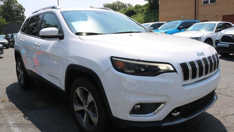 Used 2021 Jeep Cherokee Limited w/ Elite Package AWD/4WD image 3