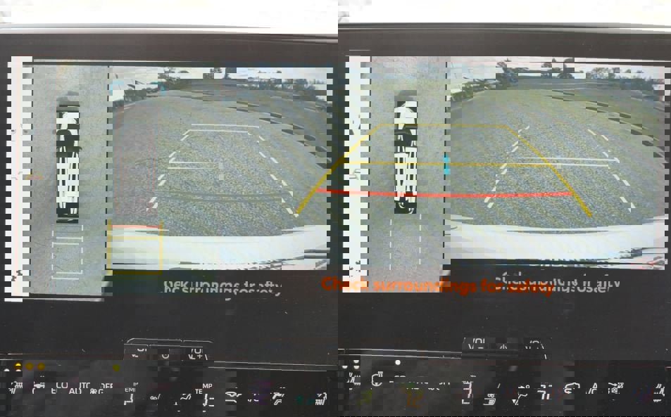 Used 2024 Toyota bZ4X Limited image 7