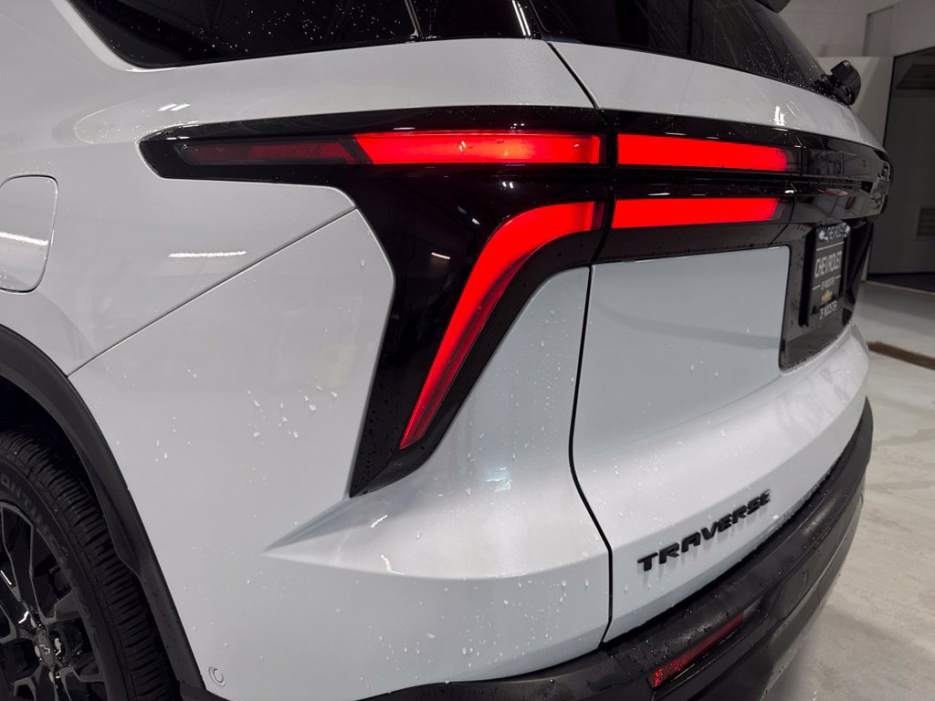 New 2026 Chevrolet Traverse LT w/ Enhanced Driving Package FWD image 52
