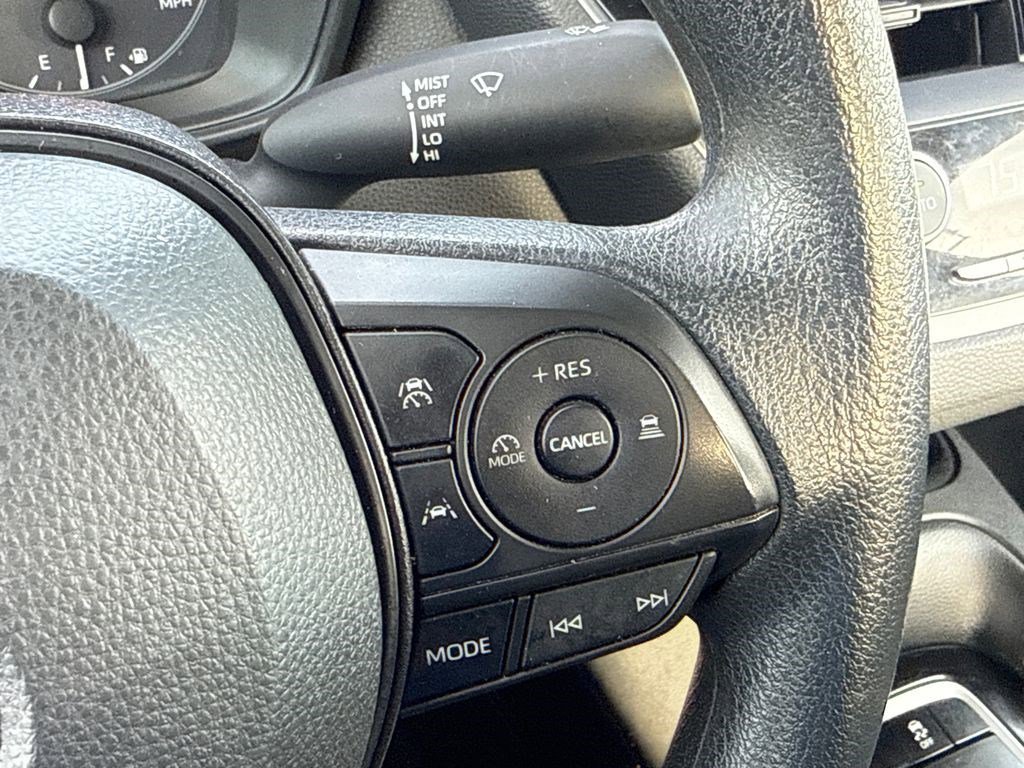 Used 2023 Toyota Corolla LE FWD image 23