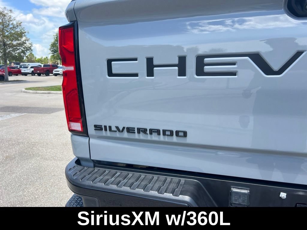 Used 2024 Chevrolet Silverado 2500 ZR2 w/ Technology Package AWD/4WD image 11