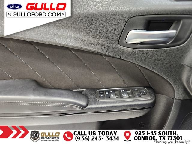 Used 2022 Dodge Charger R/T w/ Blacktop Package image 19