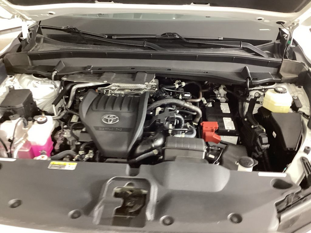 Used 2024 Toyota Grand Highlander AWD image 25