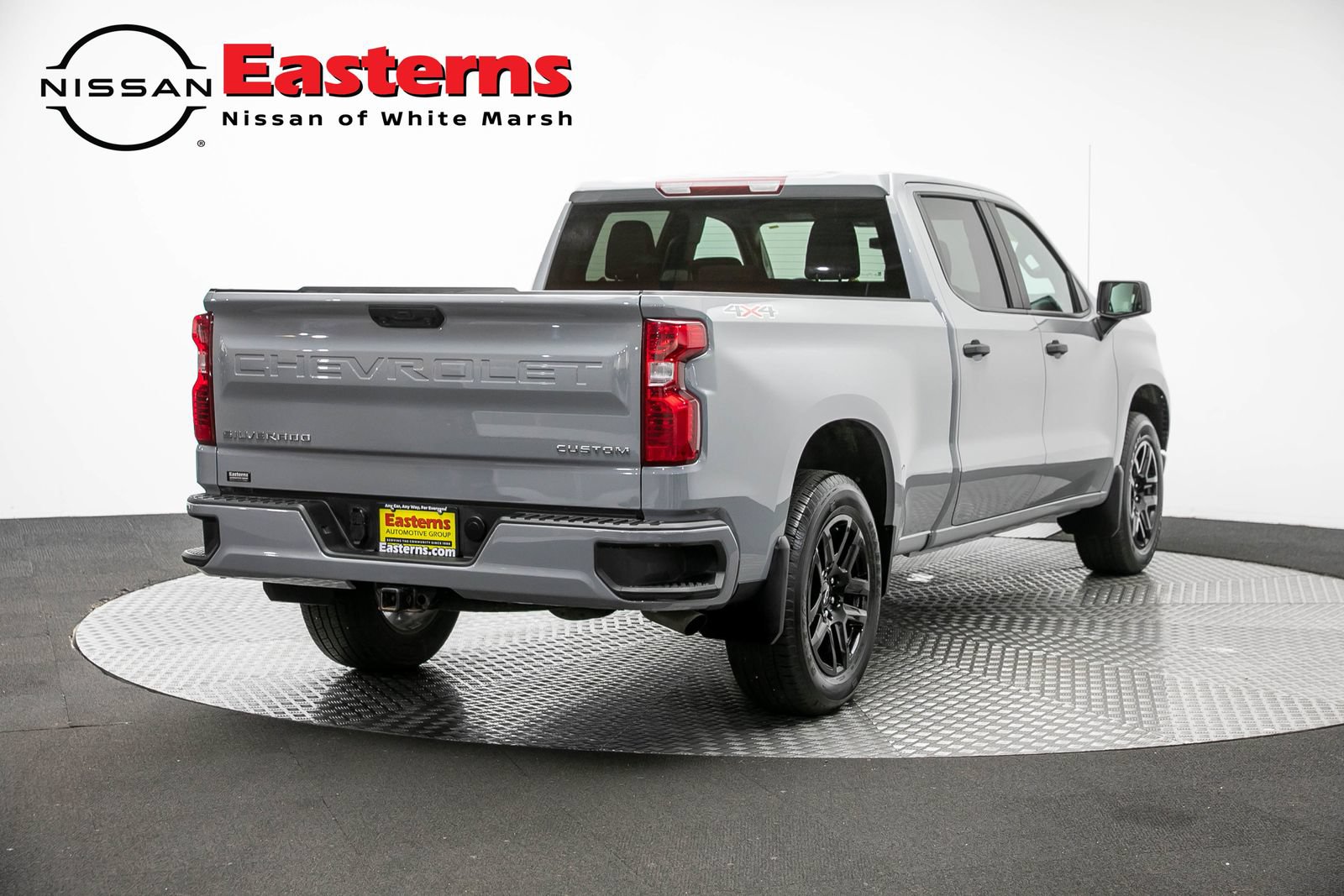 Used 2024 Chevrolet Silverado 1500 Custom AWD/4WD image 5