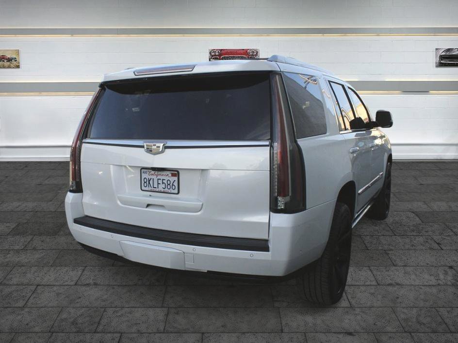 Used 2017 Cadillac Escalade Premium Luxury image 7