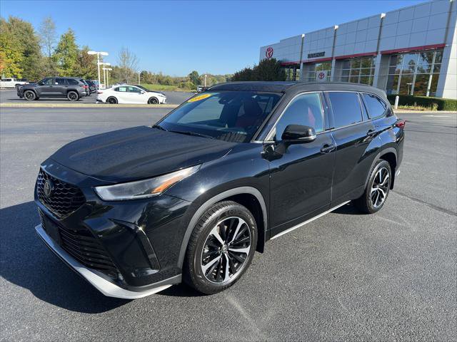 Certified 2022 Toyota Highlander XSE