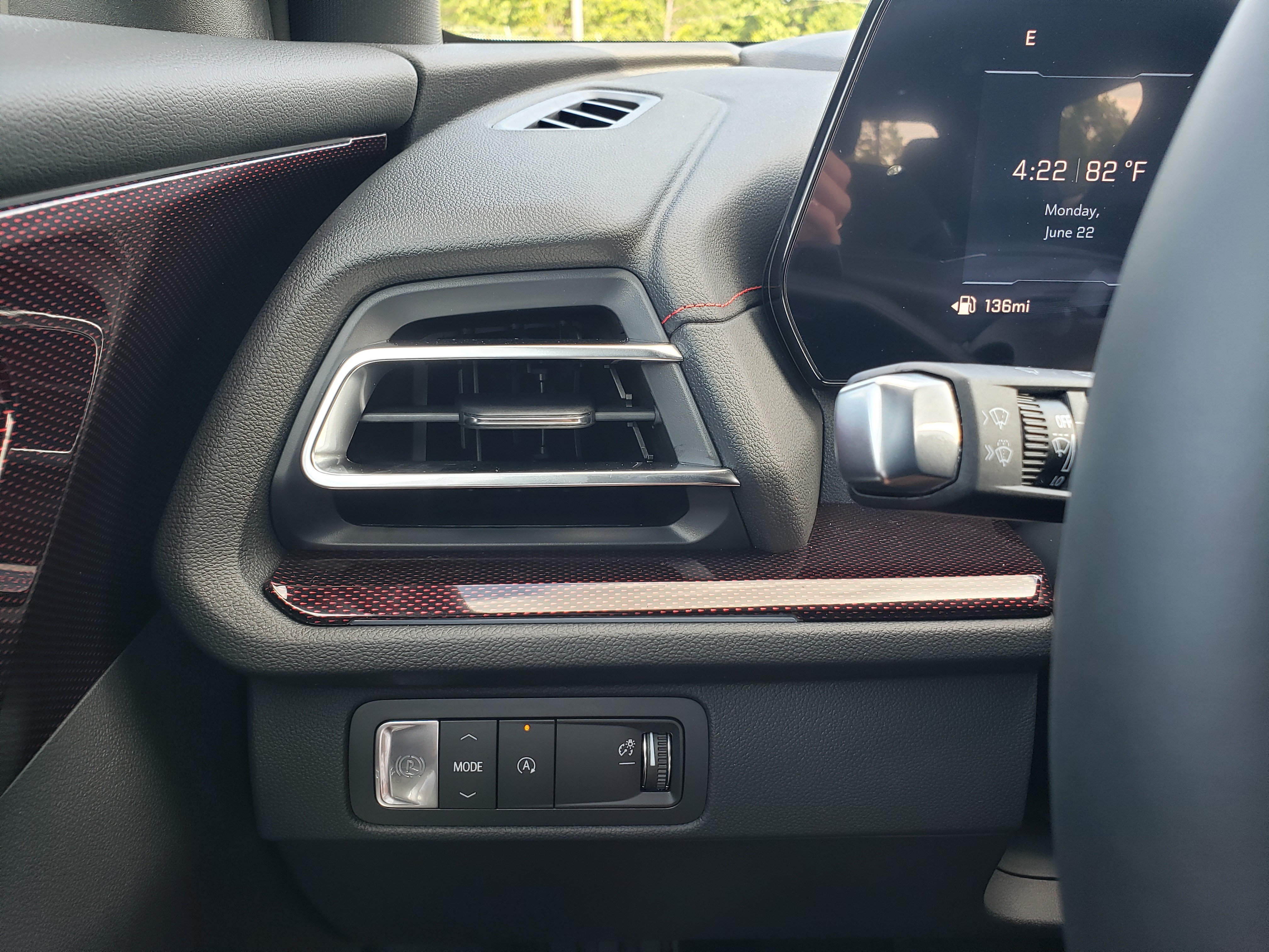 New 2026 Chevrolet Traverse RS w/ LPO, Floor Liner Package FWD image 17