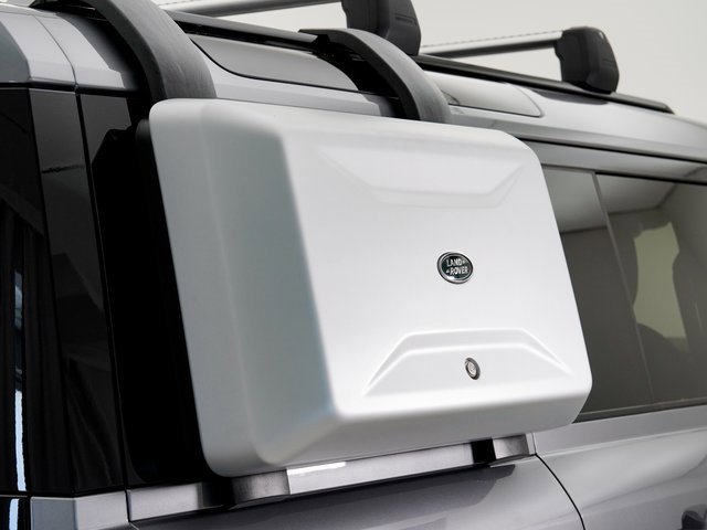 Used 2020 Land Rover Defender 110 S image 33