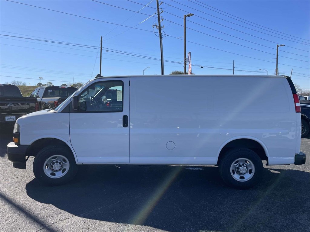 Used 2021 Chevrolet Express 2500 w/ Communications Package image 6